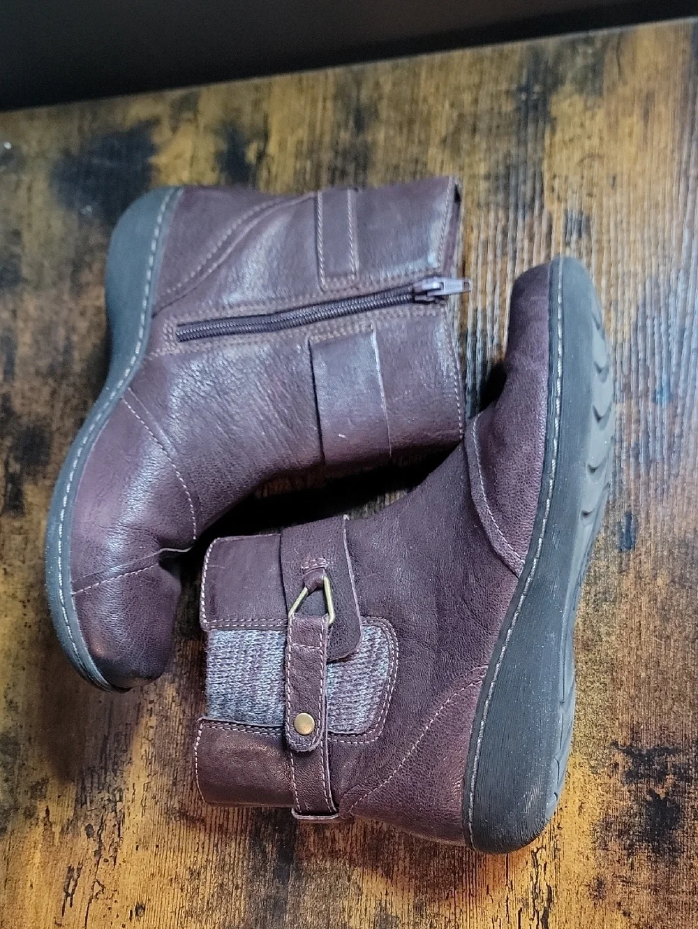 Clarks Fianna Adley Zip Up Ankle Bootties Size 8.5 Wide